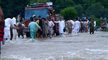 Death toll from devastating floods in Pakistan rises to 706