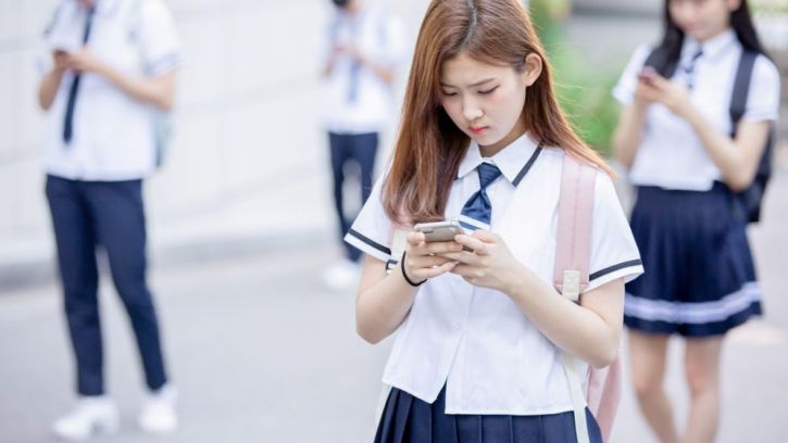 South Korea Bans Smartphones in Schools South Korea Bans Smartphones in Schools
