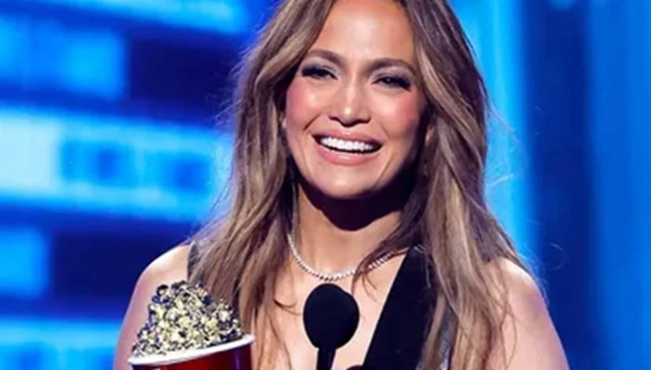Jennifer Lopez shares special message for fans Jennifer Lopez shares special message for fans