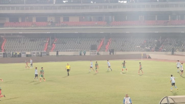 Bangladeshi team draws against Argentine club