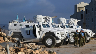 Israeli forces open fire on UN peacekeepers