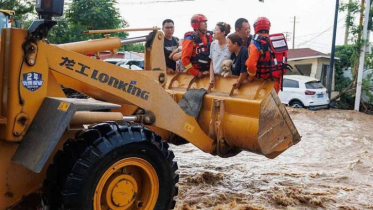 Heavy rains, floods kill 30 in Chinese capital