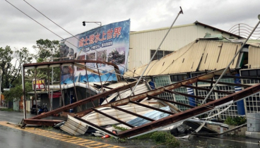 2 dead, hundreds injured as Typhoon hit Taiwan
