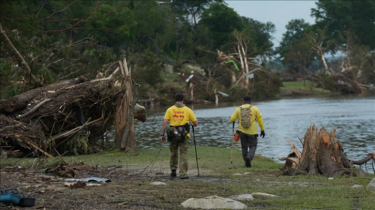 Death toll of Texas flooding rises 104
