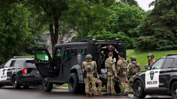 Minnesota manhunt underway for suspect in deadly shooting Minnesota manhunt underway for suspect in deadly shooting