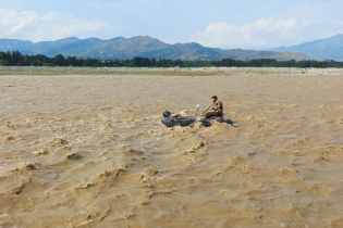 9 dead as floodwaters sweep away children, relatives in Pakistan