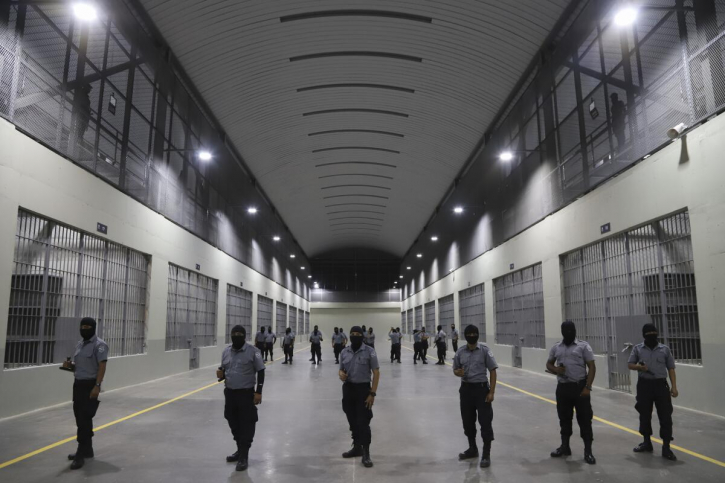 At Least 50 Legal Migrants Deported to El Salvador Jail At Least 50 Legal Migrants Deported to El Salvador Jail