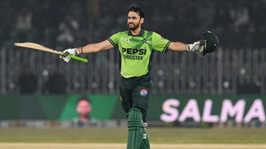 Salman breaks Dravid-Dhoni record