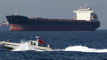 Iran seizes oil tanker in Strait of Hormuz Iran seizes oil tanker in Strait of Hormuz