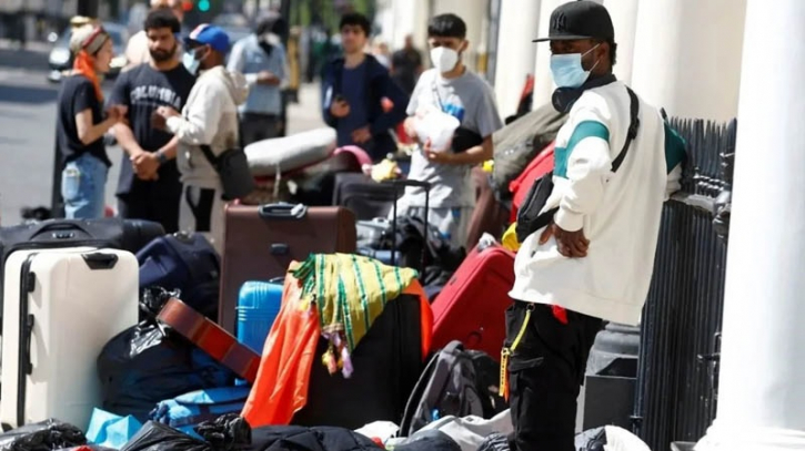 British Home Secretary to announce toughest decision on immigration issue on Monday