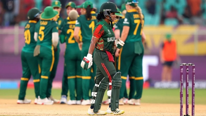 Bangladesh lost in a thrilling last-over battle Bangladesh lost in a thrilling last-over battle