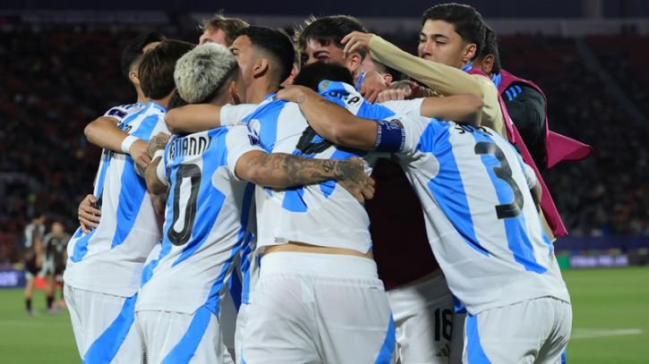 Argentina enters the field early in the morning on a mission to win a record seventh title Argentina enters the field early in the morning on a mission to win a record seventh title