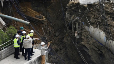 160-foot landslide sinks three vehicles in Bangkok