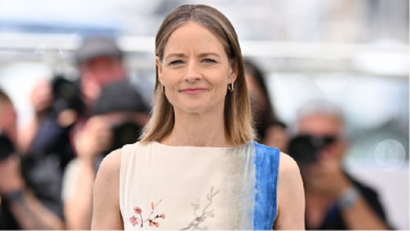 Jodie Foster sees herself differently at 61