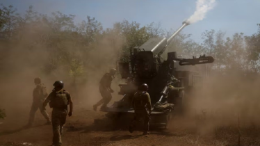 Trump authorizes arms sales to Ukraine for the first time