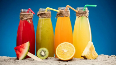 Eat various fruit juices to keep your body cool in the heat