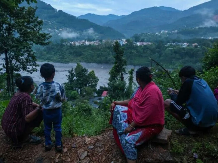 Death toll from Nepal, Tibet floods, landslides rises to 750