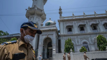 Three MPs meet Amit Shah over mosque microphones