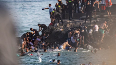 How social media created a migrant crisis in Spain