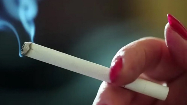 While smoking among men has declined, the number of female smoker