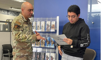 New recruits are joining the military in big numbers New recruits are joining the military in big numbers