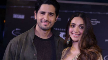 Criticism over intimate scenes, Sidharth and Yash stand by Kiara