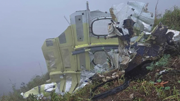 Wreckage of missing plane found in Indonesia, 10 still missing