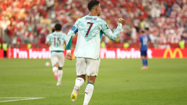 Ronaldo fulfils young earthquake survivor’s wish with heartfelt m Ronaldo fulfils young earthquake survivor’s wish with heartfelt m