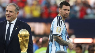 Messi makes first public appearance since World Cup Messi makes first public appearance since World Cup