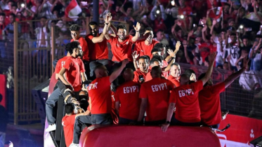 Egyptian players welcomed in grand ceremony