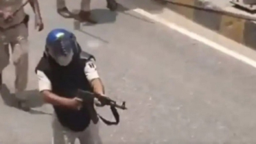 Police firing AK-47 on students in India, video creates stir