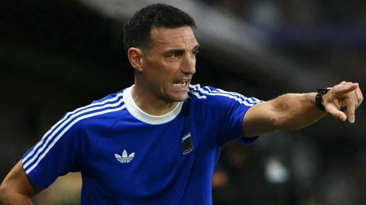 Scaloni hints at squad changes before World Cup