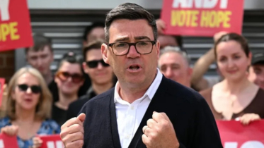 Burnham wins UK by-election, faces big challenge for Starmer