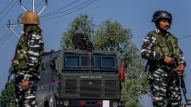 Army attacks police in India, attempts to kill officers by tearin