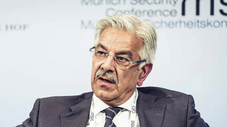 Pakistan’s Defense Minister mocks Trump over Strait of Hormuz