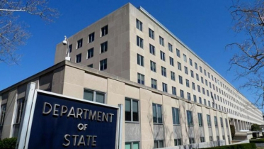 US orders government officials to leave Oman