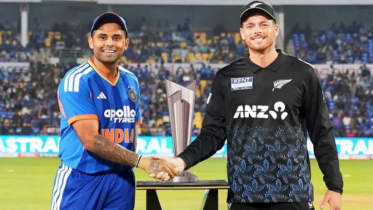 India to bat after losing toss in World Cup final