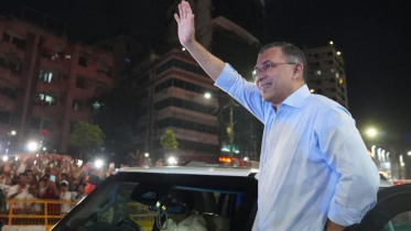 Prime Minister at BNP office in Nayapaltan