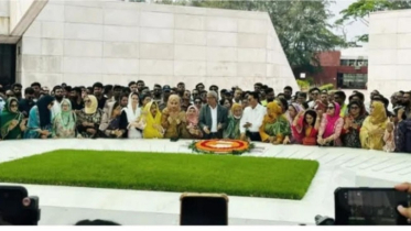 BNP’s reserved women MPs pay tribute at the tombs of Ziaur Rahman