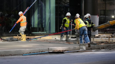 US jobless claims fell to 194,000 last week, lowest since July