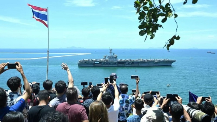 US aircraft carrier Abraham Lincoln leaves Thailand