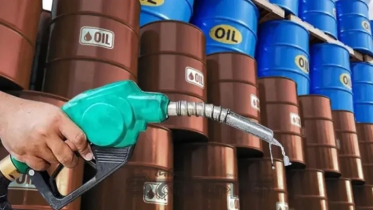 Oil prices fall in global market as domestic demand rises Oil prices fall in global market as domestic demand rises