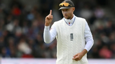 Joe Root surpasses Smith’s world record Joe Root surpasses Smith’s world record
